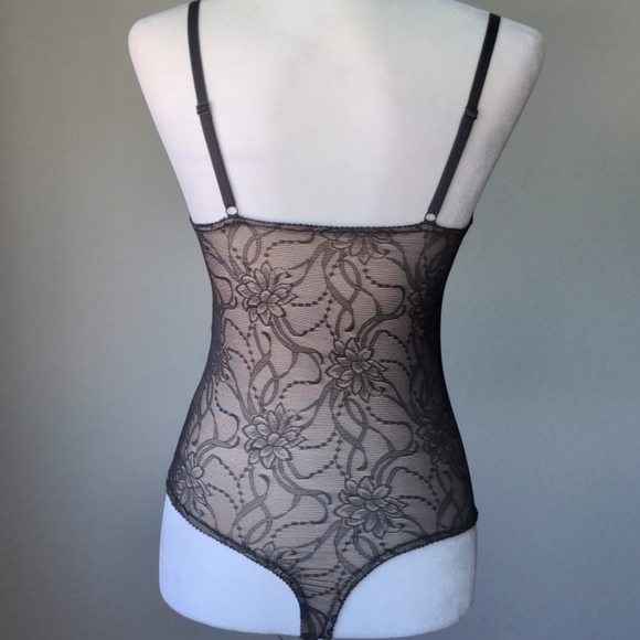 Frederick's of Hollywood Thong Bodysuit - Picture 5 of 10